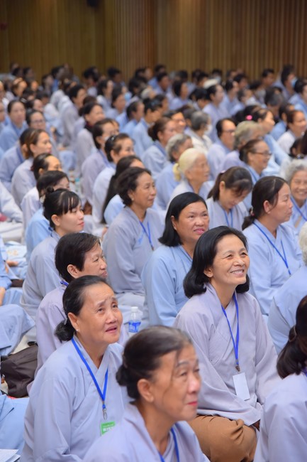 Dharma talk We have joyful things in the 99th Seven-Day Retreat