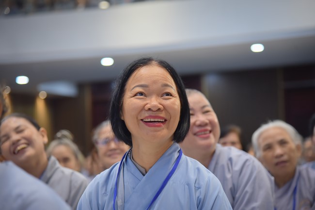 Dharma talk We have joyful things in the 99th Seven-Day Retreat