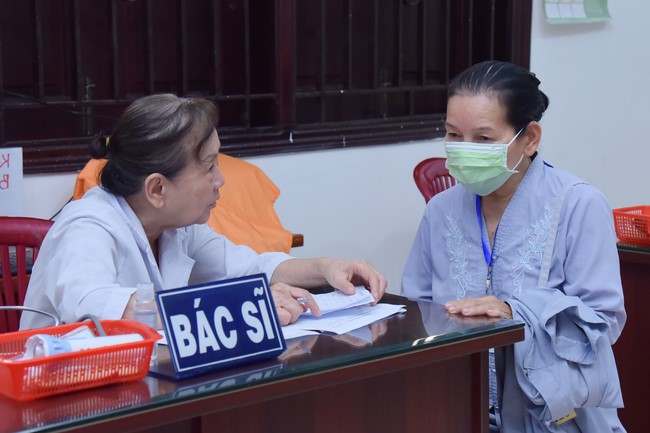 Dharma talk We have joyful things in the 99th Seven-Day Retreat