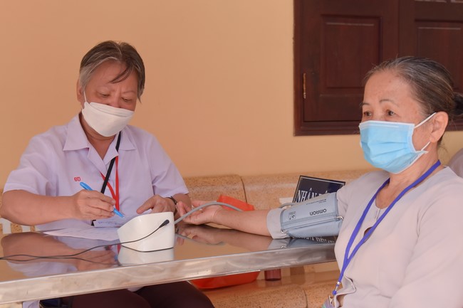 Dharma talk We have joyful things in the 99th Seven-Day Retreat