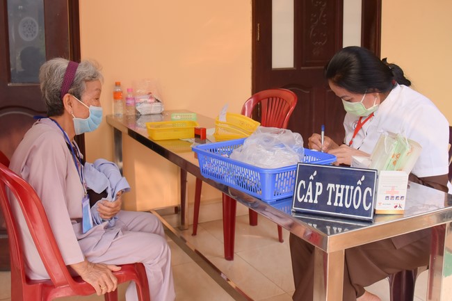 Dharma talk We have joyful things in the 99th Seven-Day Retreat