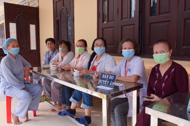 Dharma talk We have joyful things in the 99th Seven-Day Retreat