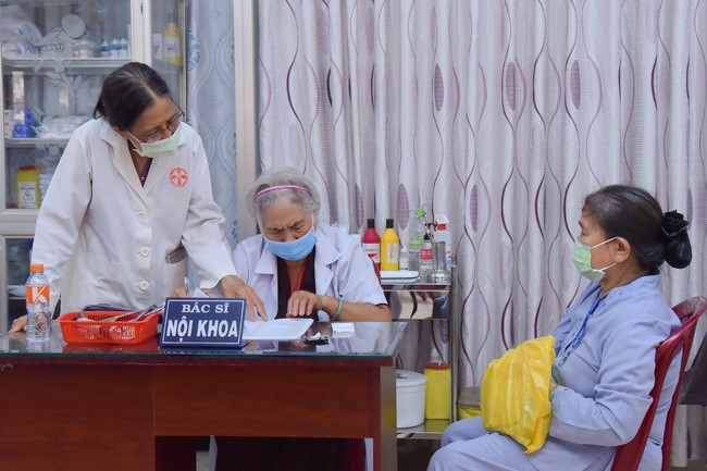 Dharma talk We have joyful things in the 99th Seven-Day Retreat