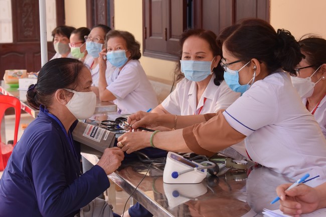 Dharma talk We have joyful things in the 99th Seven-Day Retreat