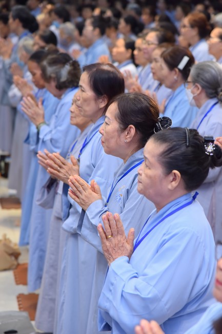 Dharma talk We have joyful things in the 99th Seven-Day Retreat