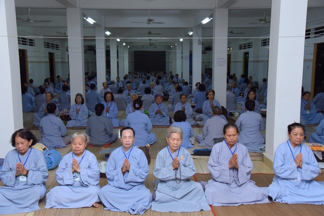 Dharma talk We have joyful things in the 99th Seven-Day Retreat