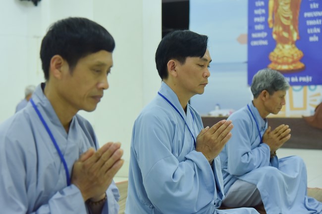 Dharma talk We have joyful things in the 99th Seven-Day Retreat