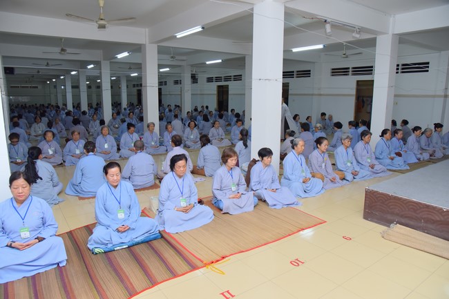 Dharma talk We have joyful things in the 99th Seven-Day Retreat