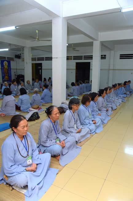 Dharma talk We have joyful things in the 99th Seven-Day Retreat