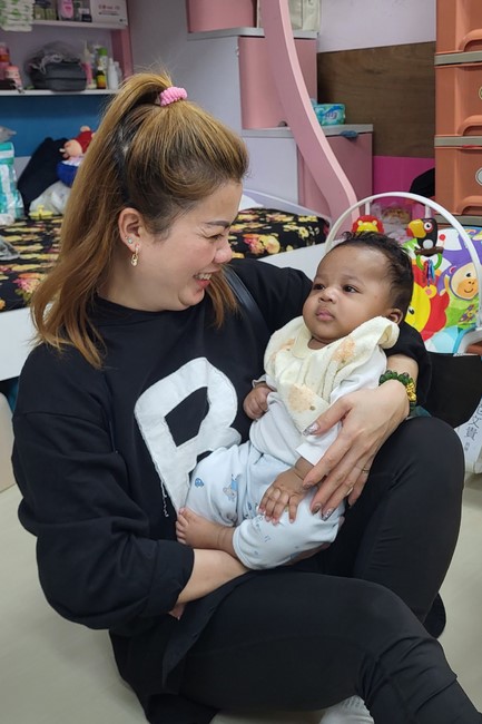 Charity to welcome Bodhisattva Avalokitesvara ‘s Birthday at Linh An Pagoda, Taiwan