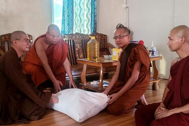 Charity to welcome Bodhisattva Avalokitesvara ‘s Birthday at Linh An Pagoda, Taiwan