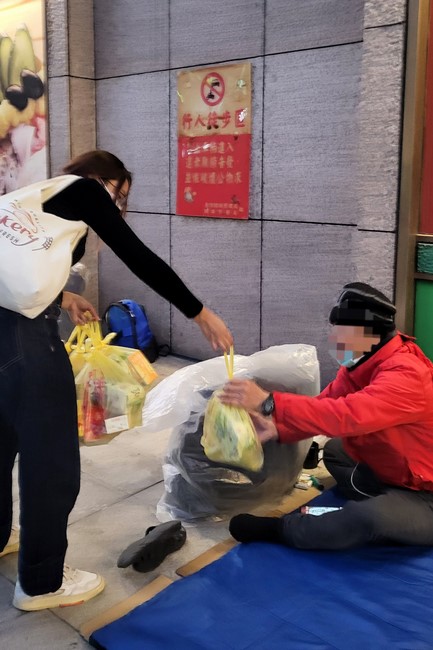 Charity to welcome Bodhisattva Avalokitesvara ‘s Birthday at Linh An Pagoda, Taiwan