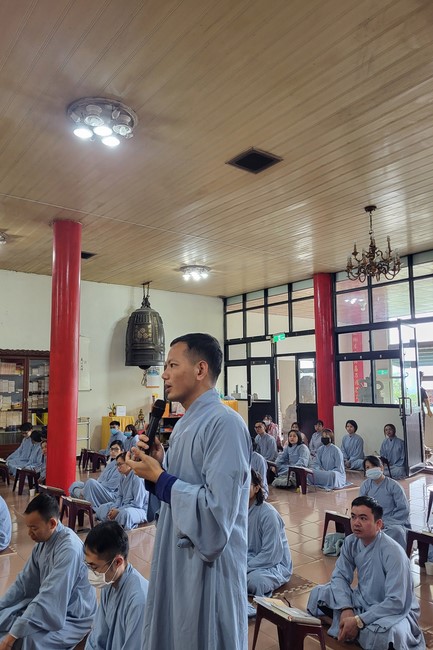One-Day Practice at Linh An Pagoda