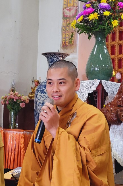 One-Day Practice at Linh An Pagoda