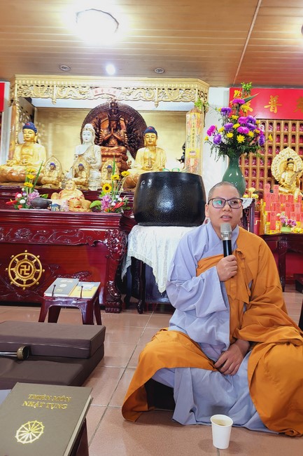One-Day Practice at Linh An Pagoda