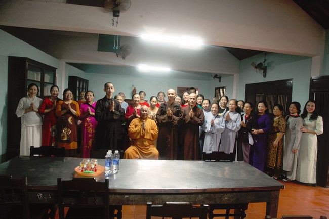 Pilgrimage, visit the scenic spots in Quang Binh - Hue of Giai Lam Pagoda - Ha Tinh