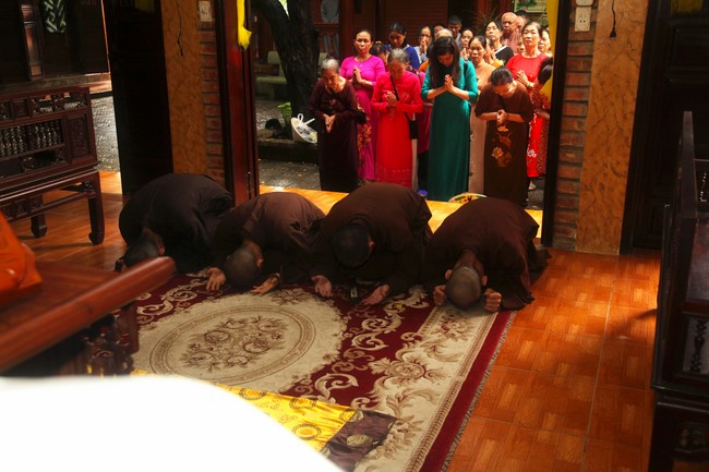 Pilgrimage, visit the scenic spots in Quang Binh - Hue of Giai Lam Pagoda - Ha Tinh