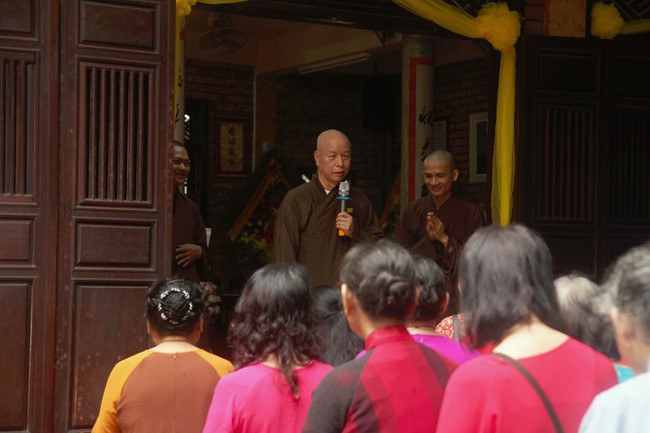 Pilgrimage, visit the scenic spots in Quang Binh - Hue of Giai Lam Pagoda - Ha Tinh