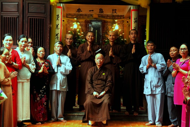 Pilgrimage, visit the scenic spots in Quang Binh - Hue of Giai Lam Pagoda - Ha Tinh