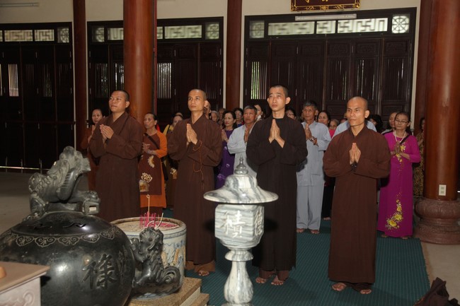 Pilgrimage, visit the scenic spots in Quang Binh - Hue of Giai Lam Pagoda - Ha Tinh
