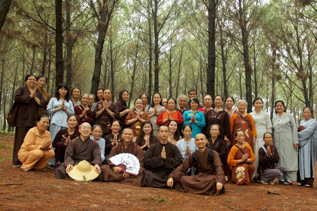 Pilgrimage, visit the scenic spots in Quang Binh - Hue of Giai Lam Pagoda - Ha Tinh