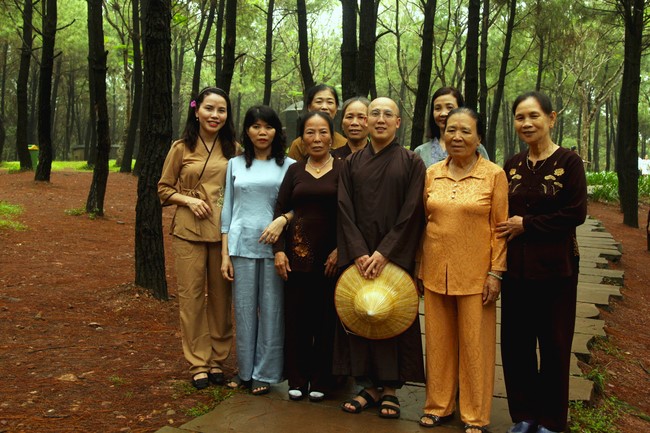 Pilgrimage, visit the scenic spots in Quang Binh - Hue of Giai Lam Pagoda - Ha Tinh