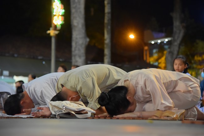 Repentance ceremony on (intercalary) Feb. 29th, Year of the Cat