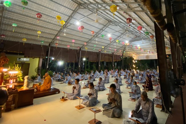 Repentant ceremony on (intercalary) Feb. 29th, Year of the Cat at  Suoi Phap Pagoda, Tay Ninh
