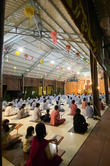 Repentant ceremony on (intercalary) Feb. 29th, Year of the Cat at  Suoi Phap Pagoda, Tay Ninh