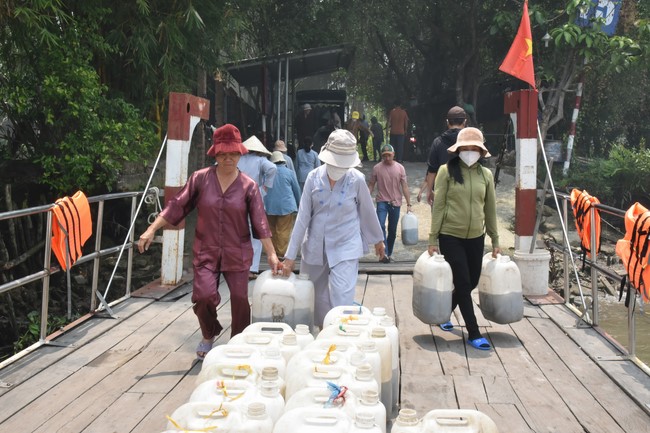 The Rite of Releasing creatures, Praying for Peace of  Toan Phat Company Limited at Ba Lua port in Cu Chi.
