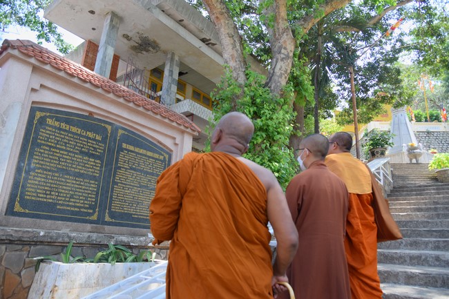 Visiting and exchanging Buddhist culture at Hoang Phap pagoda of Doctors of Buddhist Studies Thailand - India