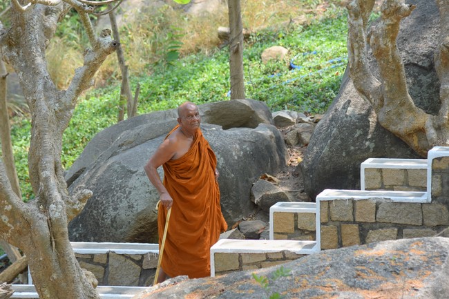 Visiting and exchanging Buddhist culture at Hoang Phap pagoda of Doctors of Buddhist Studies Thailand - India