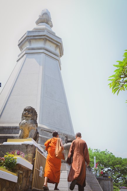 Visiting and exchanging Buddhist culture at Hoang Phap pagoda of Doctors of Buddhist Studies Thailand - India