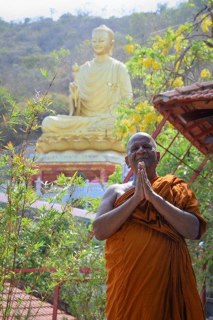 Visiting and exchanging Buddhist culture at Hoang Phap pagoda of Doctors of Buddhist Studies Thailand - India