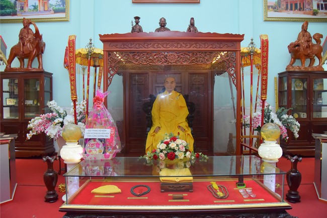 Visiting and exchanging Buddhist culture at Hoang Phap pagoda of Doctors of Buddhist Studies Thailand - India