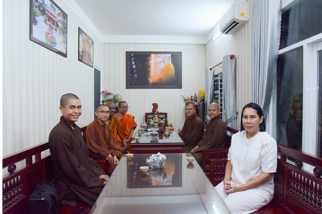 Visiting and exchanging Buddhist culture at Hoang Phap pagoda of Doctors of Buddhist Studies Thailand - India