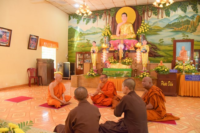 Visiting and exchanging Buddhist culture at Hoang Phap pagoda of Doctors of Buddhist Studies Thailand - India