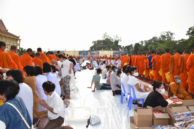 Inauguration ceremony of dining- room and offerings at Khmer Theravada Academy