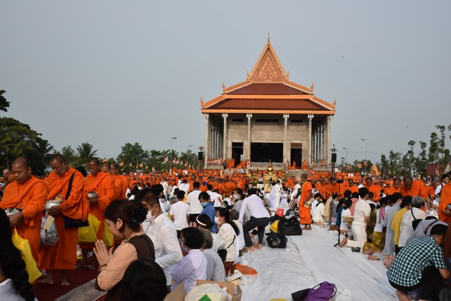 Inauguration ceremony of dining- room and offerings at Khmer Theravada Academy