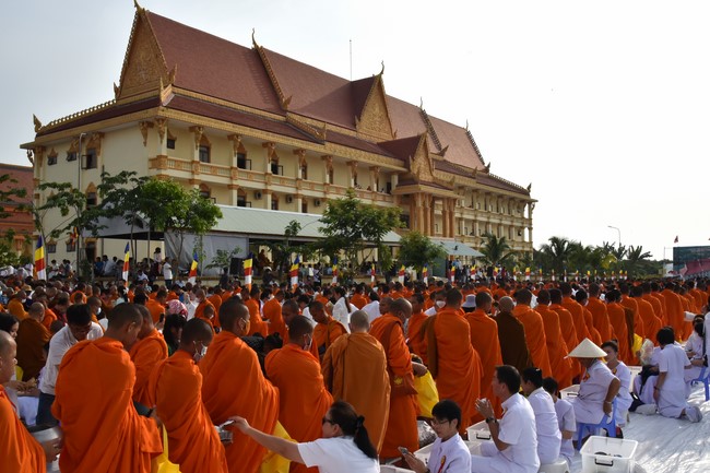 Inauguration ceremony of dining- room and offerings at Khmer Theravada Academy