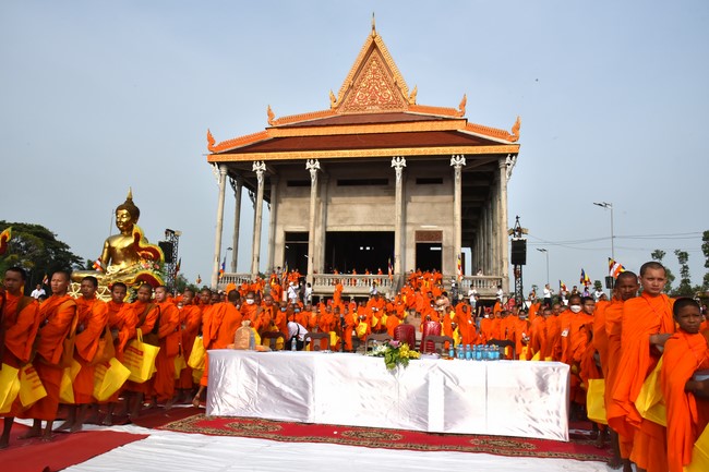 Inauguration ceremony of dining- room and offerings at Khmer Theravada Academy