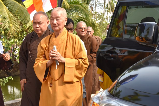 Inauguration ceremony of dining- room and offerings at Khmer Theravada Academy