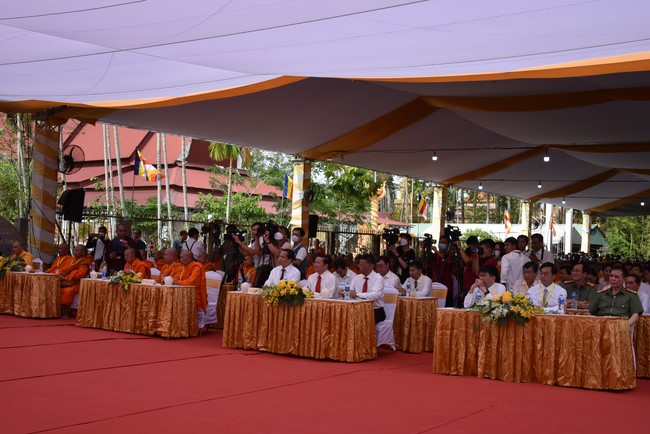 Inauguration ceremony of dining- room and offerings at Khmer Theravada Academy