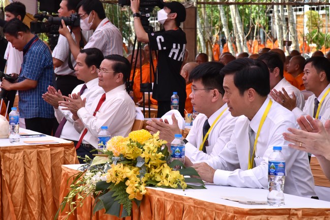 Inauguration ceremony of dining- room and offerings at Khmer Theravada Academy