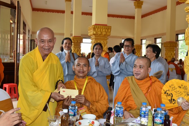 Inauguration ceremony of dining- room and offerings at Khmer Theravada Academy