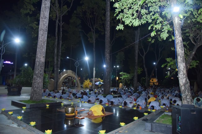 Repentant ceremony for the names of Bodhisattva Avalokitesvara