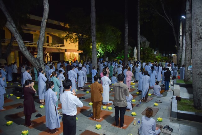 Repentant ceremony for the names of Bodhisattva Avalokitesvara