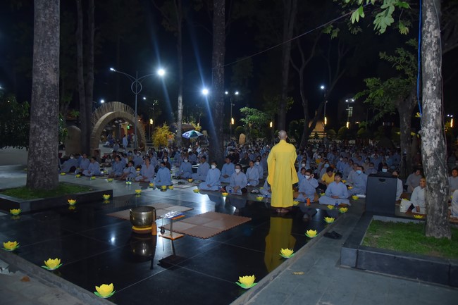 Repentant ceremony for the names of Bodhisattva Avalokitesvara