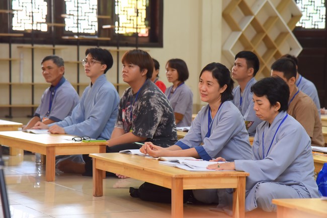 Dharma talk  A short - term vacation in the 1st day practice