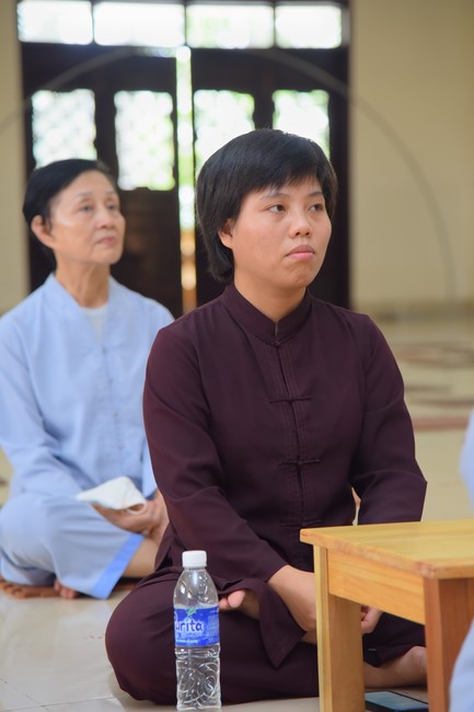 Dharma talk  A short - term vacation in the 1st day practice